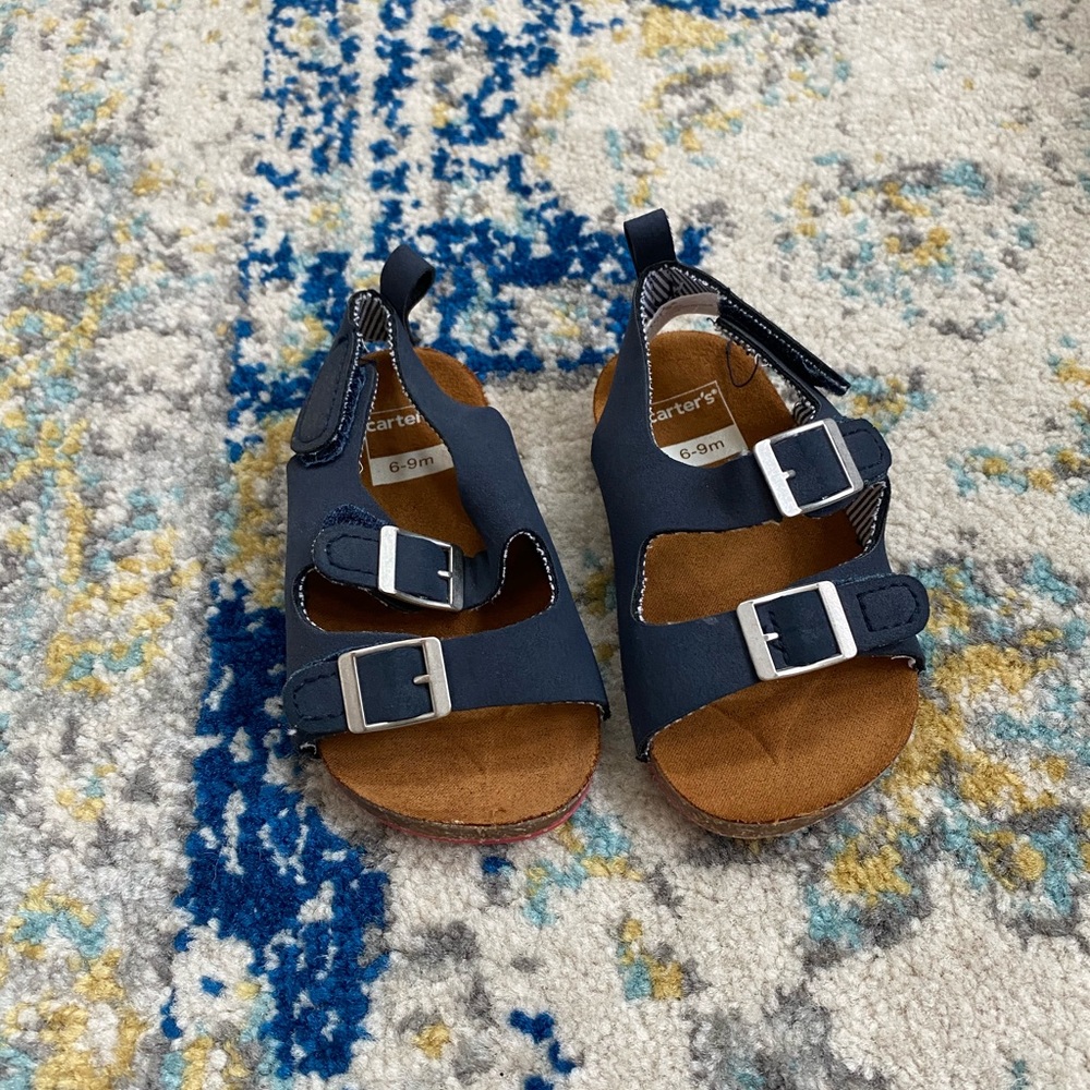 Like New Carter’s sandals 6-9M
